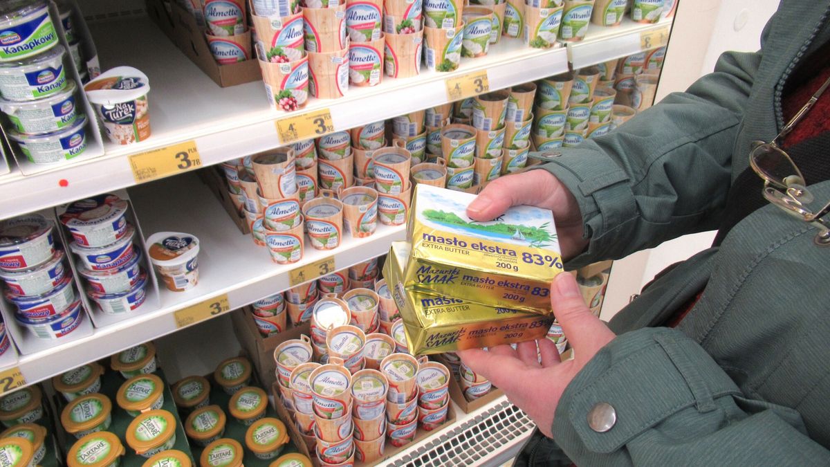 Pojawiły się już pierwsze sklepy, które postanowiły wypróbować nowe pomysły na obejście zakazu handlu w niedziele. "Solidarność" zareagowała. 