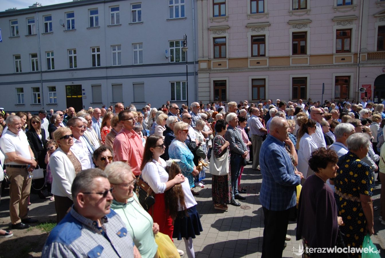Miejska procesja Bożego Ciała przeszła ulicami Włocławka