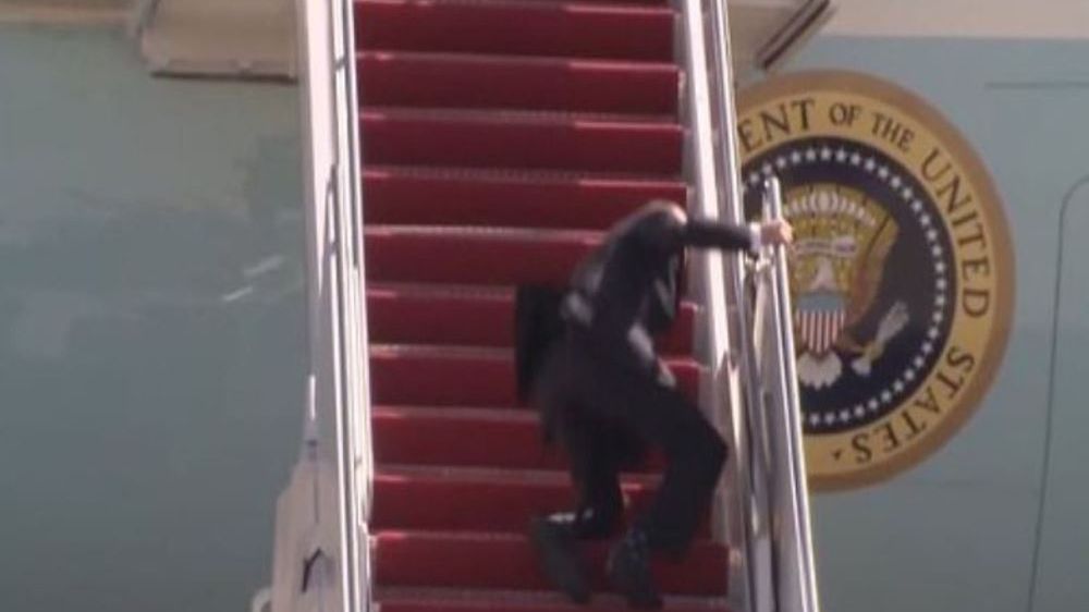 Syn Trumpa kpi z upadku Bidena