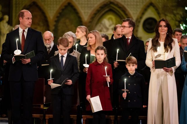 Królewska rodzina obchodzi święta z rozmachem