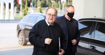 Rządowa kasa zalewa ojca Rydzyka! Tyle już dostał