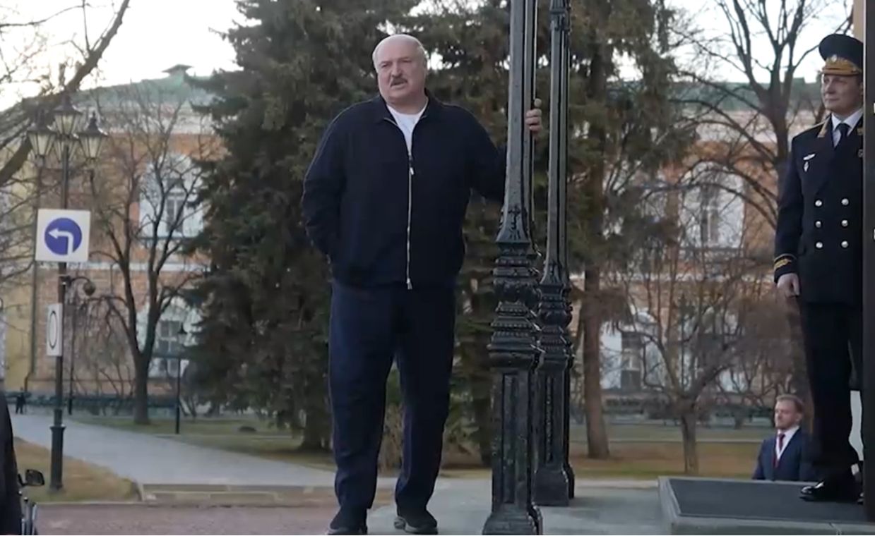 Łukaszenka u Putina. Zgłosił gotowość "interwencji" 