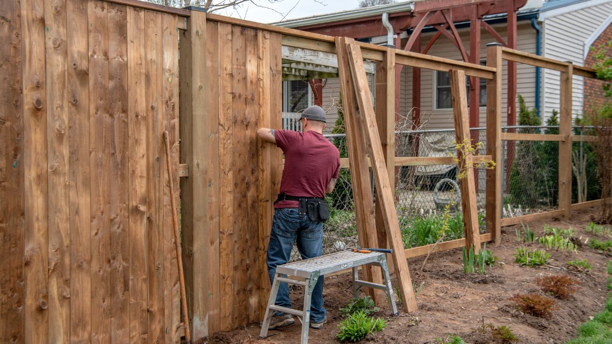 Czy trzeba mieć pozwolenie na ogrodzenie?
