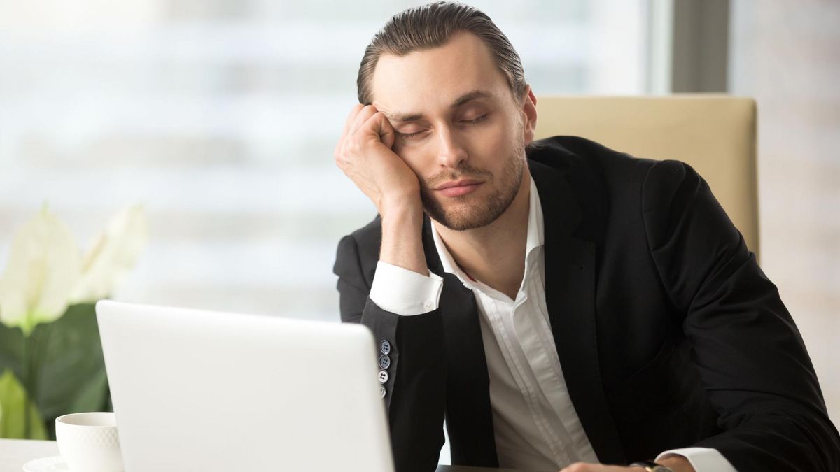 Spadek energii i senność po lunchu? Naukowcy poznali przyczynę