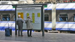 Ogromne opóźnienia na kolei. Pociągi dojeżdżają do Wrocławia dwie godziny po czasie. Co się dzieje?