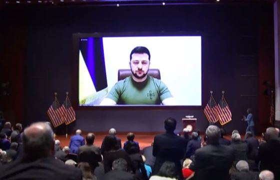 Zełenski w amerykańskim kongresie pokazał wstrząsające wideo
