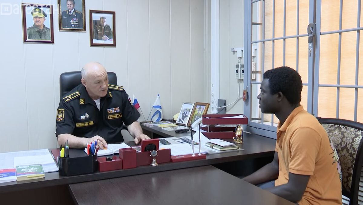 Kameruńczyk, który niedawno wystąpił o obywatelstwo rosyjskie, sam zgłosił się na ochotnika do szeregów armii Federacji Rosyjskiej