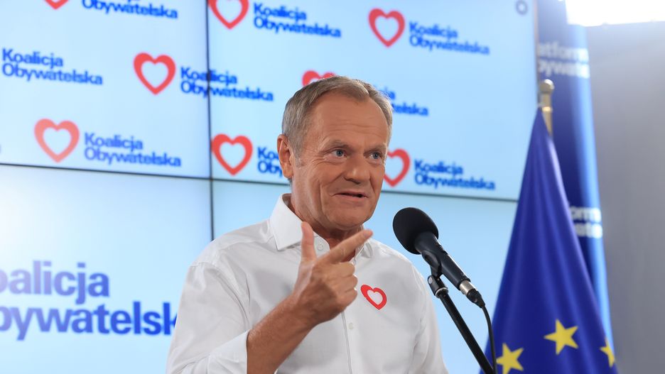Warszawa, 14.09.2023. Kampania wyborcza do parlamentu 2023. Lider Platformy Obywatelskiej Donald Tusk na konferencji prasowej w Biurze Krajowym Platformy Obywatelskiej w Warszawie, 14 bm. (ad)PAP/Szymon Pulcyn