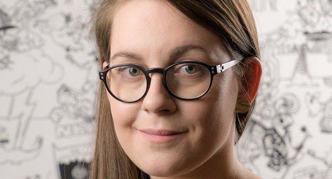 Anna Zuzanna Balcerowska w dziale obsługi klienta Agencji Warszawa