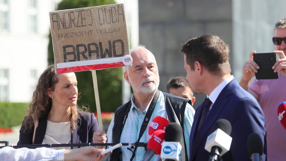 Rafał Trzaskowski przed Pałacem Prezydenckim