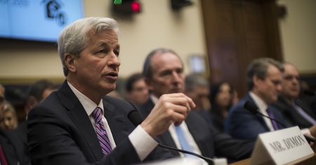 JPMorgan mógł stracić nawet miliard dolarów z powodu wojny