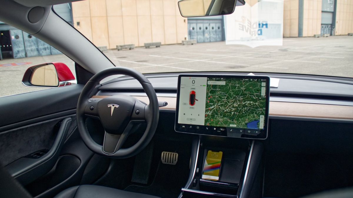 Szwedzi przetestowali 11 nowoczesnych aut oraz starsze volvo