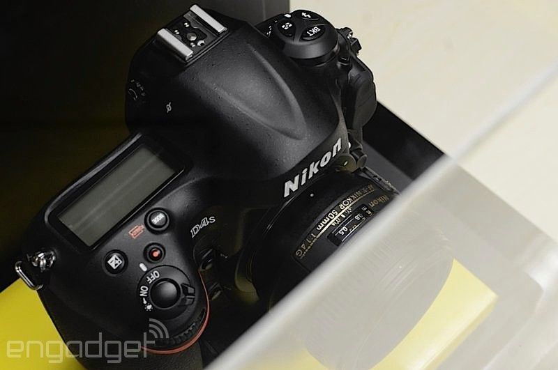 Nikon D4s