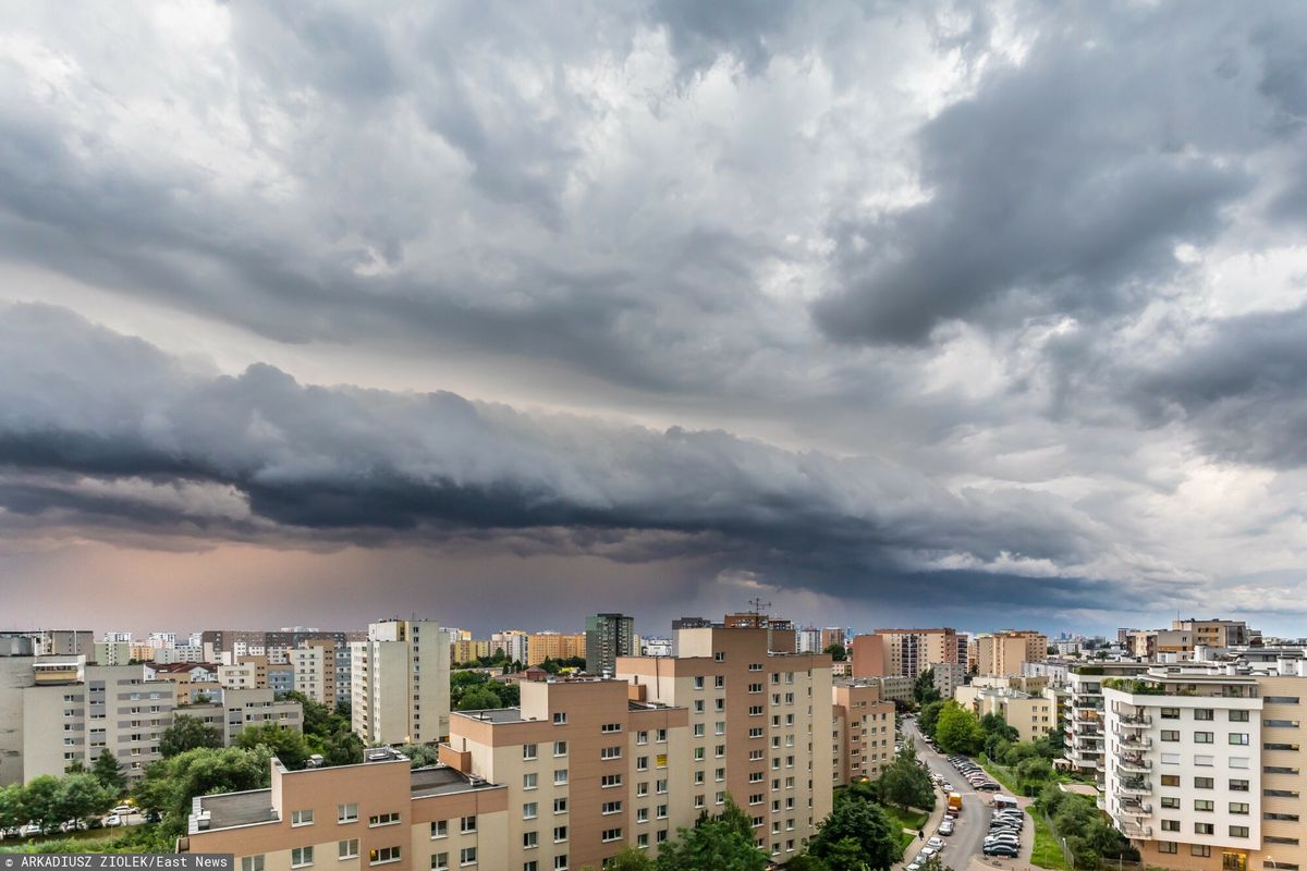 Pochmurny, nieco deszczowy, a dla meteopatów nieprzyjemny. Trójmieszczan czeka kiepska pogoda na weekend.