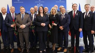 Poznań: Wielkopolscy samorządowcy uhonorowani odznakami honorowymi