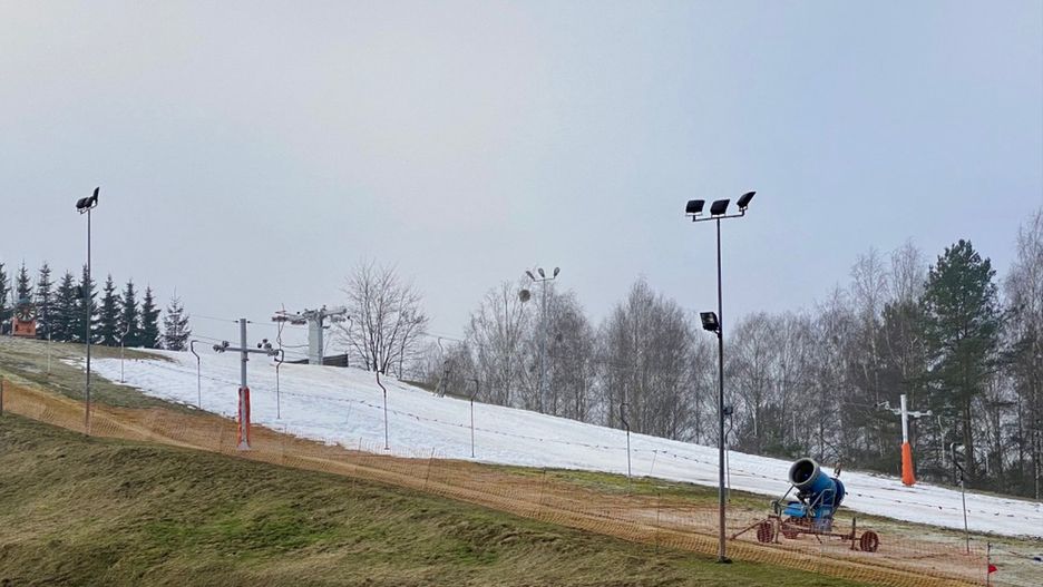 Bytom. W Sport Dolinie działają stok narciarski oraz zimowy plac zabaw dla dzieci.