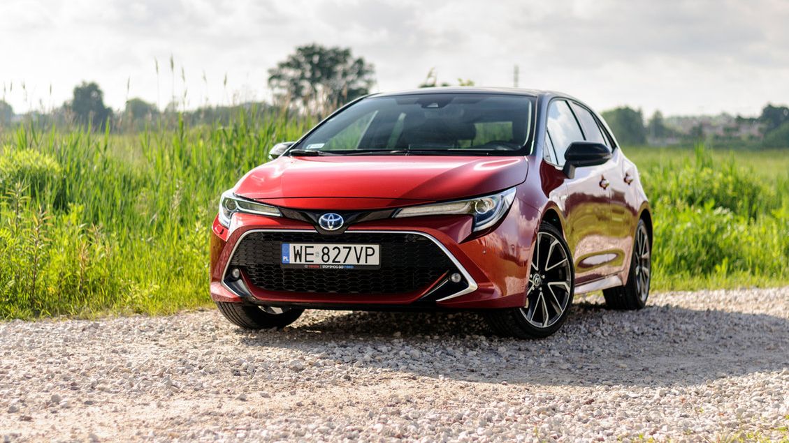 Corolla dogania Octavię. Czy uda się jej wyjść na prowadzenie przed końcem roku?