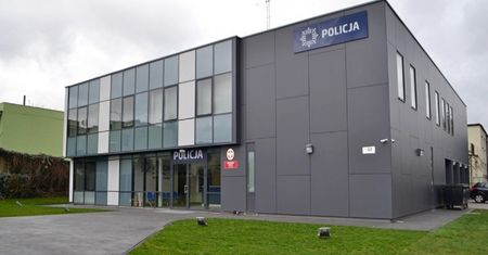 Mężczyzna chciał zgłosić udział w kolizji. Przyjechał na komendę pijany