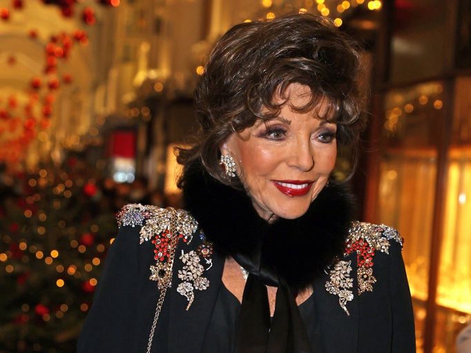 Joan Collins miała pięciu mężów. Długo czekała na właściwego mężczyznę