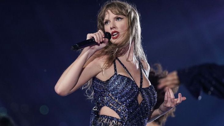 Taylor Swift | The Eras Tour - Munich, GermanyMUNICH, GERMANY - JULY 27: EDITORIAL USE ONLY. NO BOOK COVERS. Taylor Swift performs onstage during "Taylor Swift | The Eras Tour" at Olympiastadion on July 27, 2024 in Munich, Germany. (Photo by Thomas Niedermueller/TAS24/Getty Images  for TAS Rights Management )Thomas Niedermueller/TAS24topix, bestof