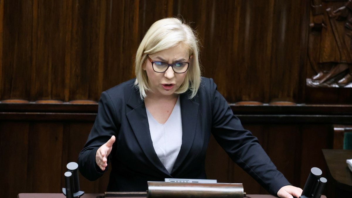 5. posiedzenie Sejmu X kadencji
Fot. Wojciech Olkusnik/East News, Warszawa, 09.02.2024. 
5. posiedzenie Sejmu X kadencji. Dyskusja nt. protestu rolnikow.
N/z: minister klimatu Paulina Hennig-Kloska
Wojciech Olkusnik