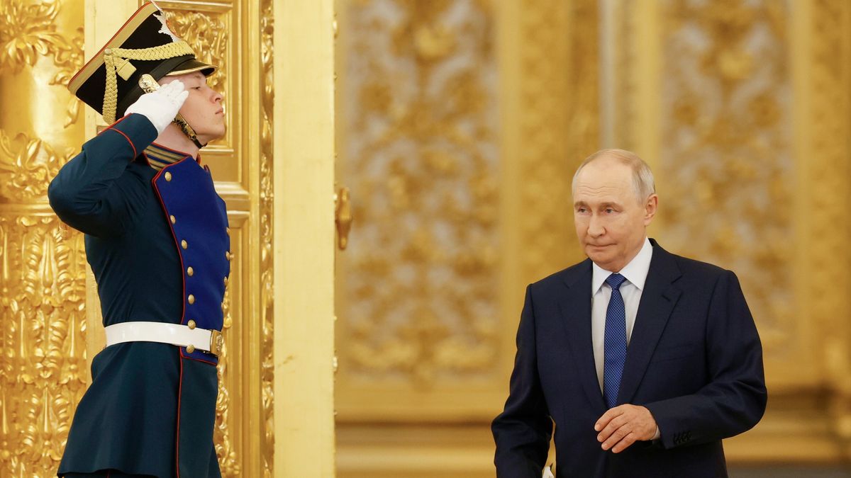 Russian President Putin chairs Presidential Council meeting at Kremlin
epa13179239 Russian President Vladimir Putin arrives to hold a meeting of the Presidential Council for Strategic Development and National Projects at the Kremlin in Moscow, Russia, 19 August 2026.  EPA/DMITRY ASTAKHOV / SPUTNIK / GOVERNMENT PRESS SERVICE / POOL MANDATORY CREDIT 
Dostawca: PAP/EPA.
DMITRY ASTAKHOV / SPUTNIK / GOVERNMENT PRESS SERVICE / POOL
presidential council, putin, government