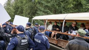 Interwencja policji na drodze do Morskiego Oka. Pikieta aktywistów i kontrmanifestacja