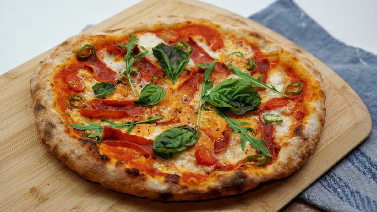 Przepis na dietetyczną pizzę. Zdjęcie ilustracyjne 