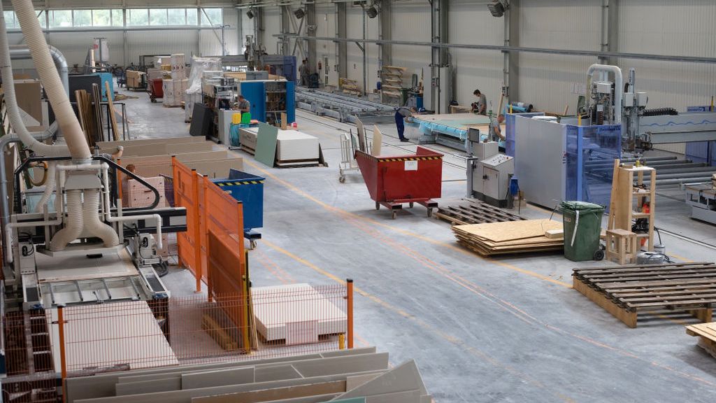 End Of Cheap Labor Era Leaves Poles Scrambling To Find Workers
Bloomberg
UK Vote on EU Membership, Brexit2016, EAME, Property, House Building, EMEA, Homes, Manufacturing, Construction, E.U., Development, Construction Workers, Fabrication, Real Estate, Europe, Industry, EU