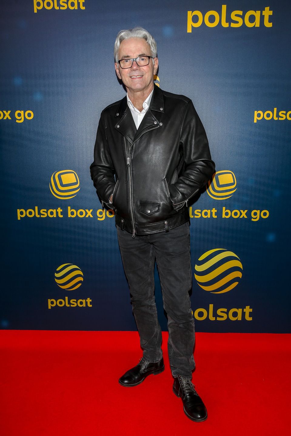 scena z: Robert Janowski, SK:, , fot. Podlewski/AKPAWiosenna ramówka Polsat i Polsat Box Go, luty 2023, Polsat, ramówka, ramówka Polsat, wiosenna ramówka, spodnie czarne, kurtka skórzana, kurtka skórzana czarna, buty czarne, sylwetka, Robert Janowski