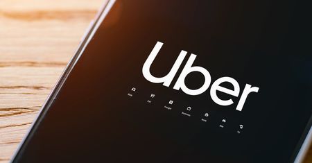 Rewolucja w Uberze. Nadawanie paczek i inne nowości