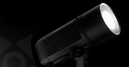 Quadralite Atlas 600 Pro TTL – plenerowy flagowiec z lepszym akumulatorem
