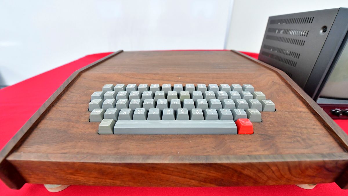 Unikalny komputer Apple-1 sprzedany na aukcji. Jego cena jest imponująca 1