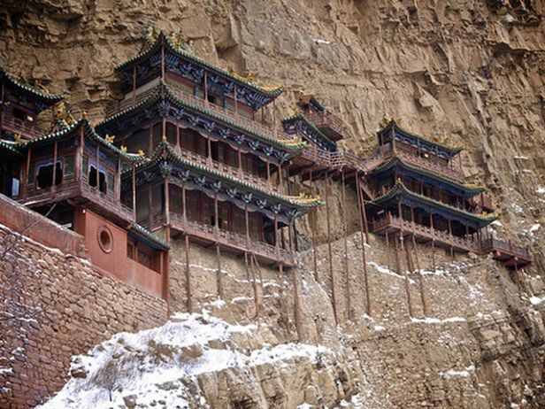 10 najwspanialszych górskich klasztorów
