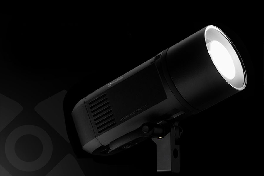 Quadralite Atlas 600 Pro TTL – plenerowy flagowiec z lepszym akumulatorem 1