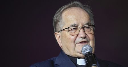 Skończyło się! Ojciec Rydzyk w tarapatach. W tle ogromna kasa