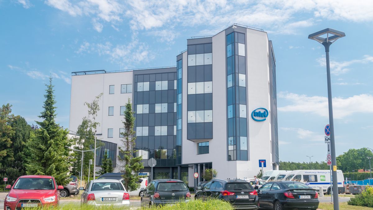 Intel Corporation campus building. Intel Corporation is an American multinational corporation and technology company.
Gdansk, Poland - July 7, 2021: Intel Corporation campus building. Intel Corporation is an American multinational corporation and technology company.
RobsonPL
board, brand, building, chip, company, corporate, corporation, electronic, information, intel, intel corporation, international, microprocessor, offices, processor, tech