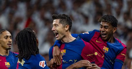 Barcelona rozgromiła Real Madryt. Rewolucja Flicka i błysk Lewandowskiego