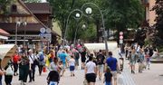 Trzy miesiące mają im wystarczyć na cały rok. Oto branże, które muszą zarobić latem