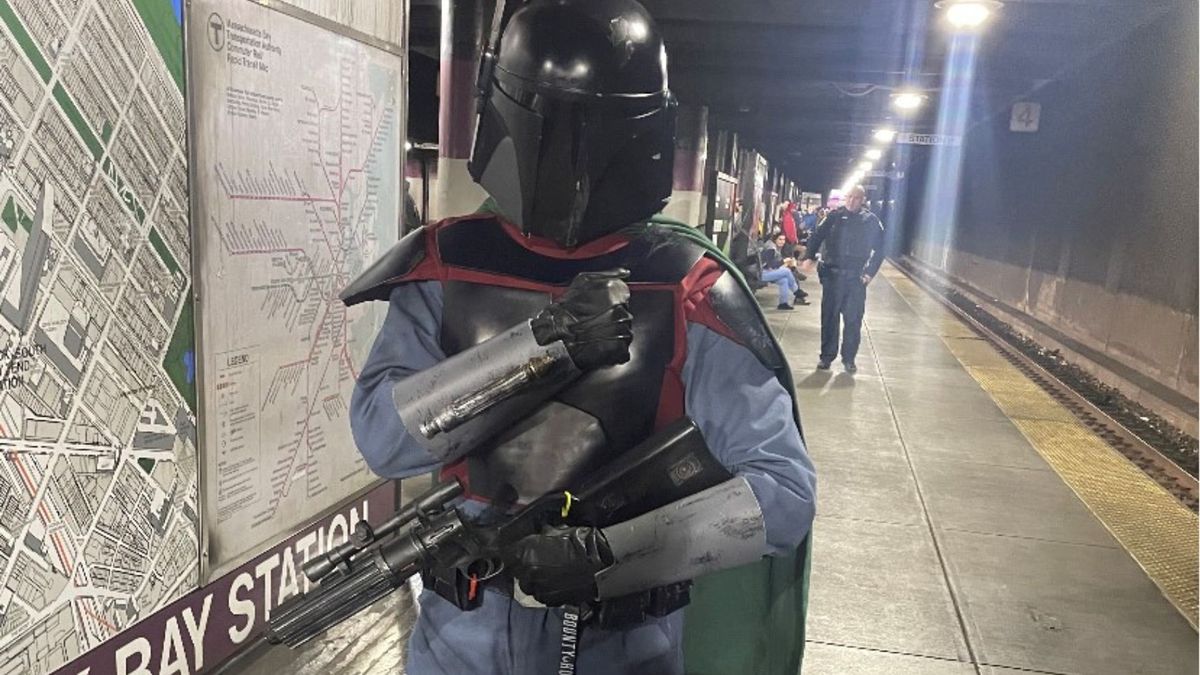 mężczyzna w przebraniu Boby Fetta został uznany za zagrożenie