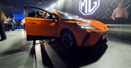 Nowa marka idzie jak burza. Zyskują kompakty