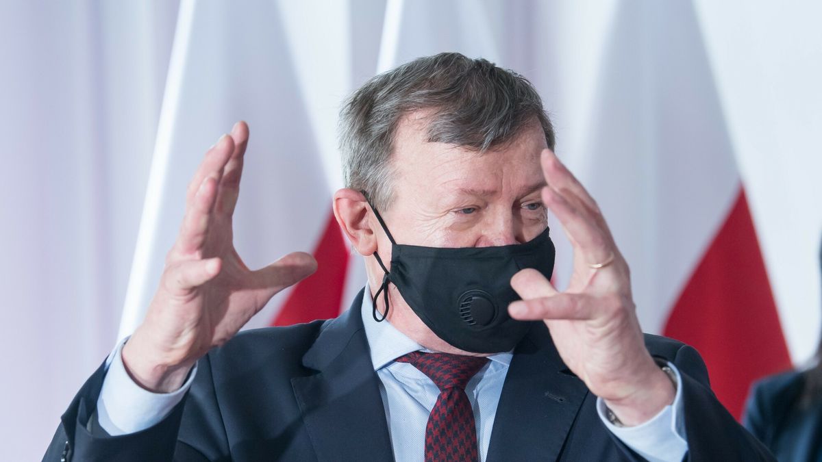 Utrzymanie Sejmu może być jeszcze droższe. Posłowie zgłaszają swoje zachcianki. Poseł Cymański chce fortepianu.