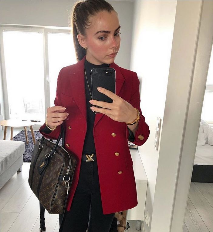 Anna Jędrzejuk jako modelka na Instagramie projektanta garniturów