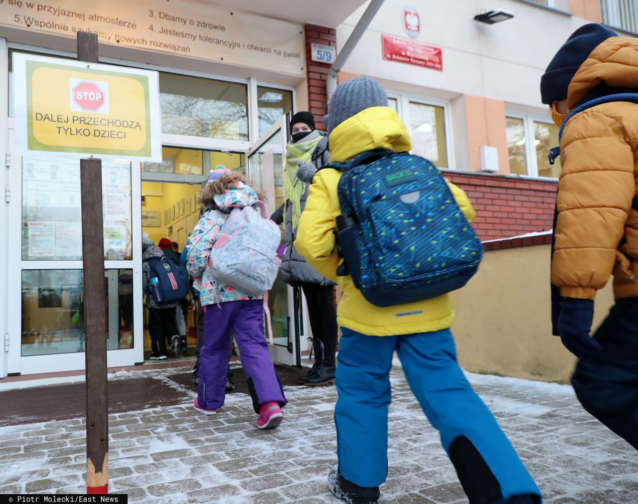 Powrót do szkół. Ministerstwo Edukacji i Nauki: "szkoły były na to przygotowane"