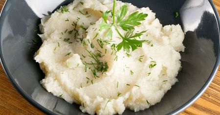 Jedz to purée zamiast ziemniaków. Świetnie syci i pomaga szybko schudnąć