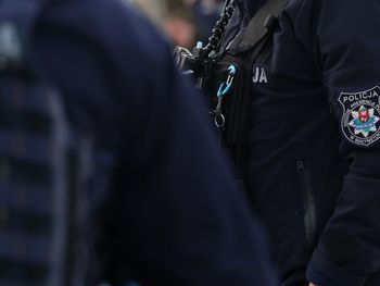 Białystok. Legitymowany mężczyzna podawał się za zmarłego brata