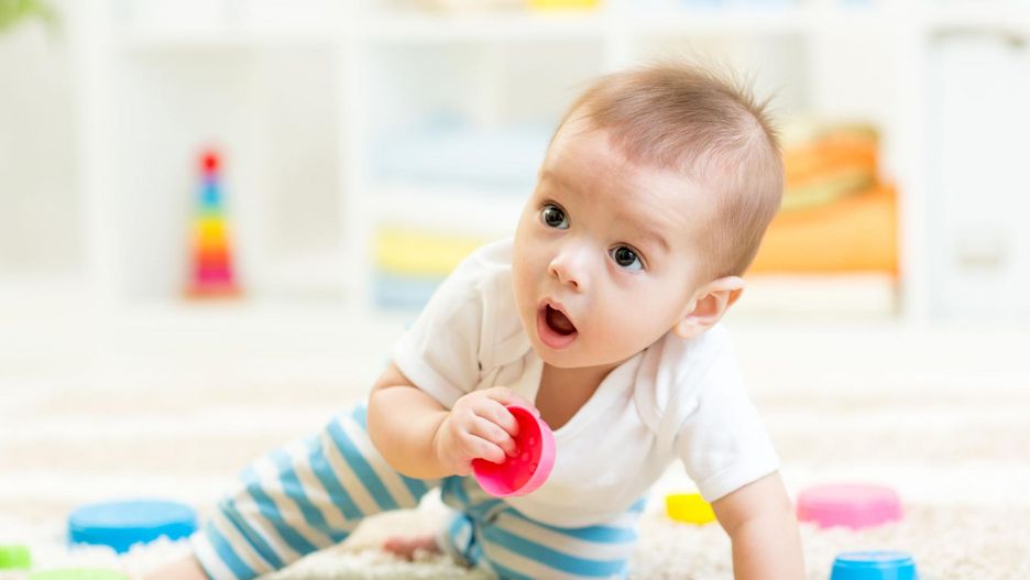 Do raczkowania i biegania - przegląd skarpetek niemowlęcych