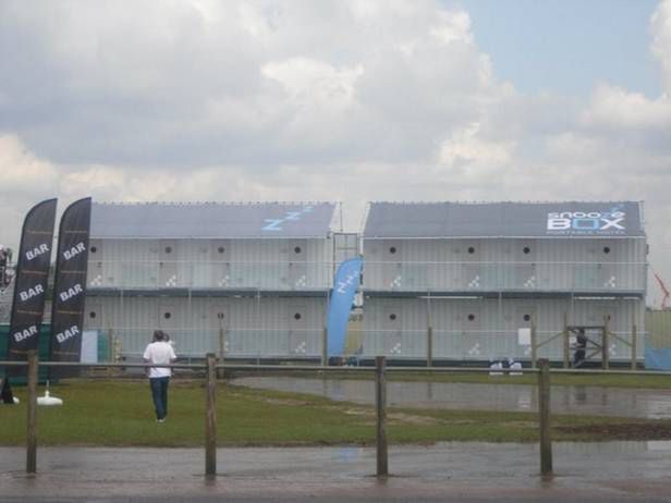 Idealny pomysł na Euro 2012 - kontenerowy hotel Snoozebox 5