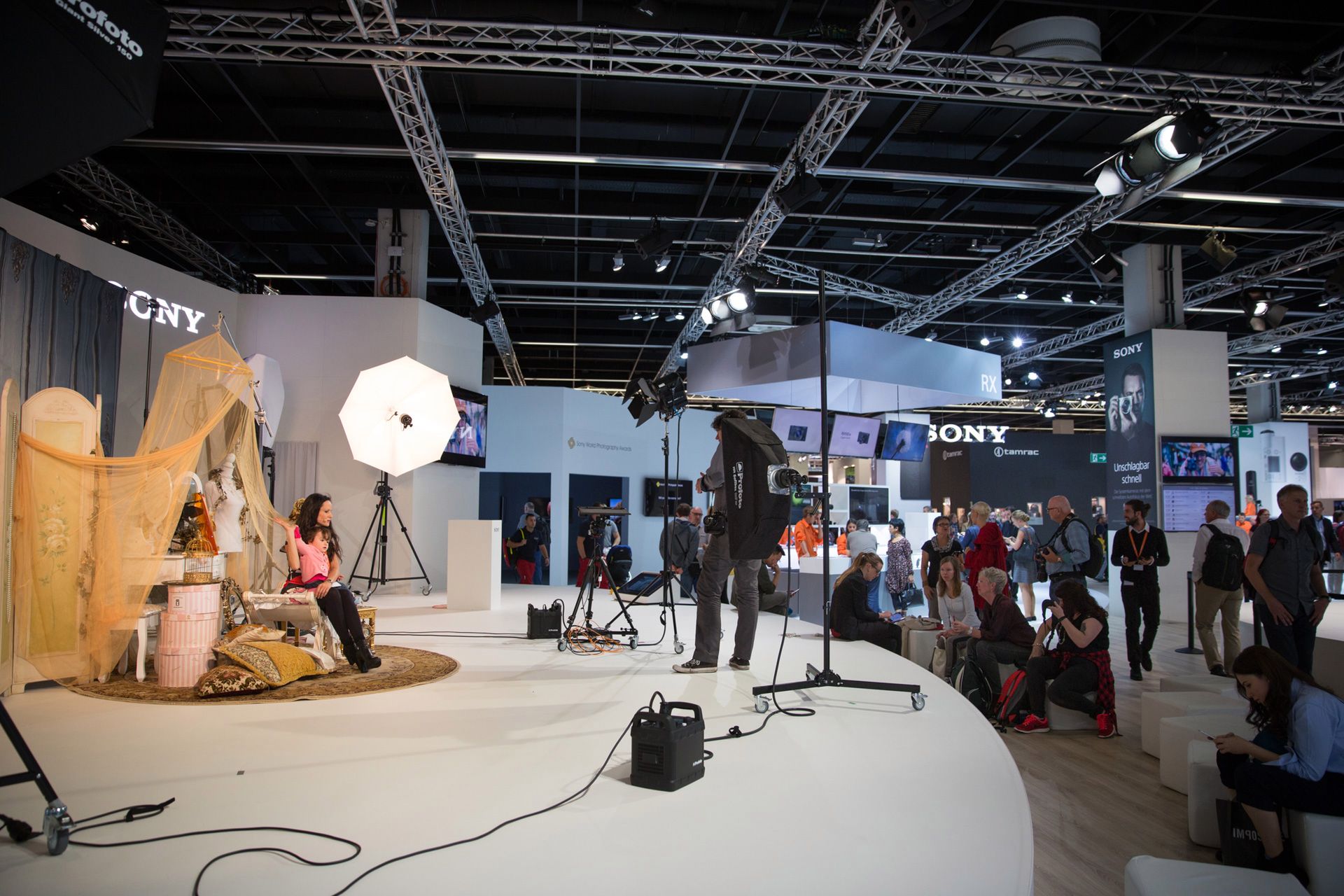 Targi Photokina 2016 pokazały, że branża fotograficzna się nie kończy, a jedynie zmienia na lepsze 47