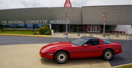 Za co złodzieje uwielbiają Corvette?